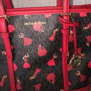 Michael Kor’s Handbag with Dancing Ladies!!!